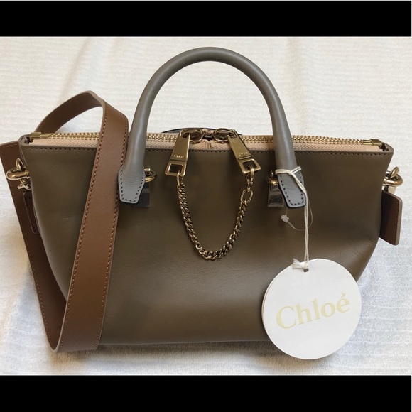 Authentic Chloe Porte Epaule Two-Tone Leather Bag - Picture 2 of 8